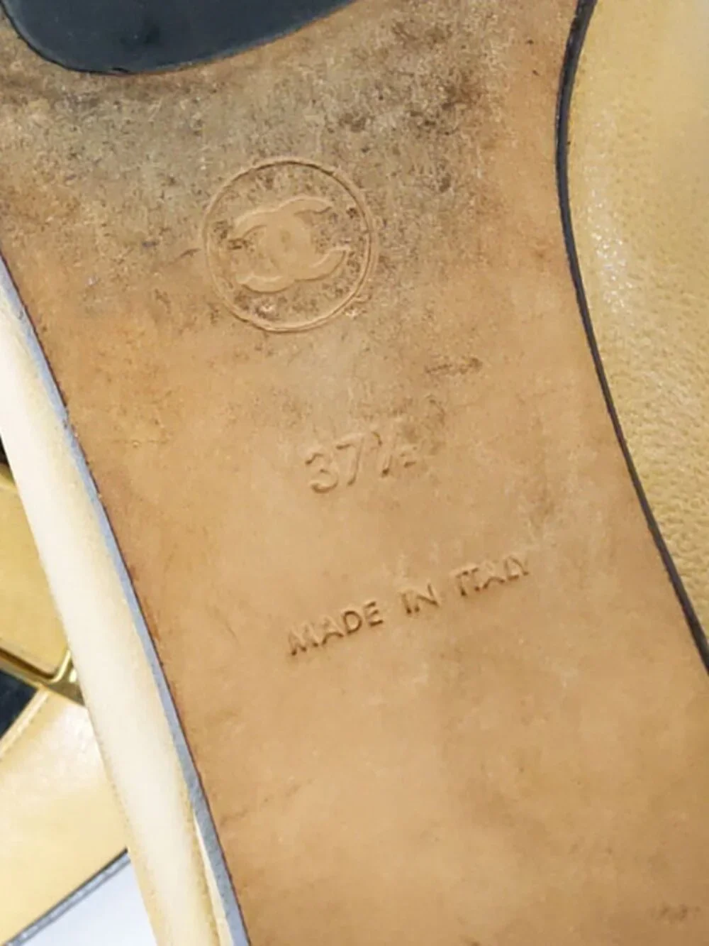 100% Authentic Vintage CHANEL loafers Womens Size 7 - Picture 8 of 10